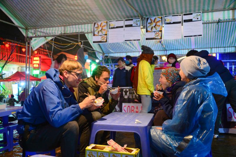 Các du khách đến từ Ba Lan